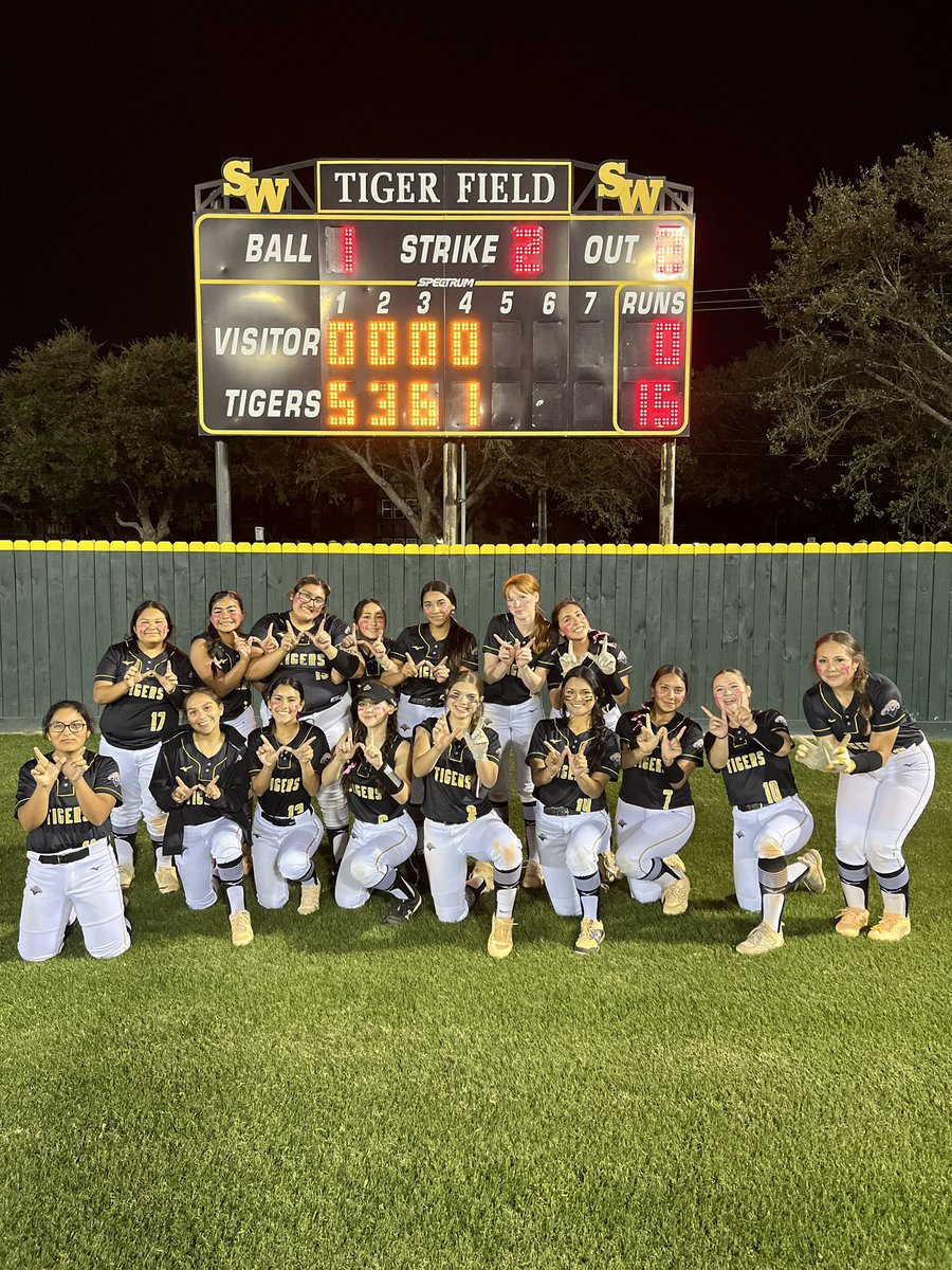 SWTigersoftball's tweet photo. The Lady Tigers win their 3rd straight district game beating Austin 15-0! Kylie Leatham led the tigers with 3 hits and 4 RBI’s!!!
”Feel the Roar!” 🔥🐯🥎🔥
@sbisdathletics 
@SpringWoodsHigh 
@CoachRohrs https://t.co/P4AdIg3ulY