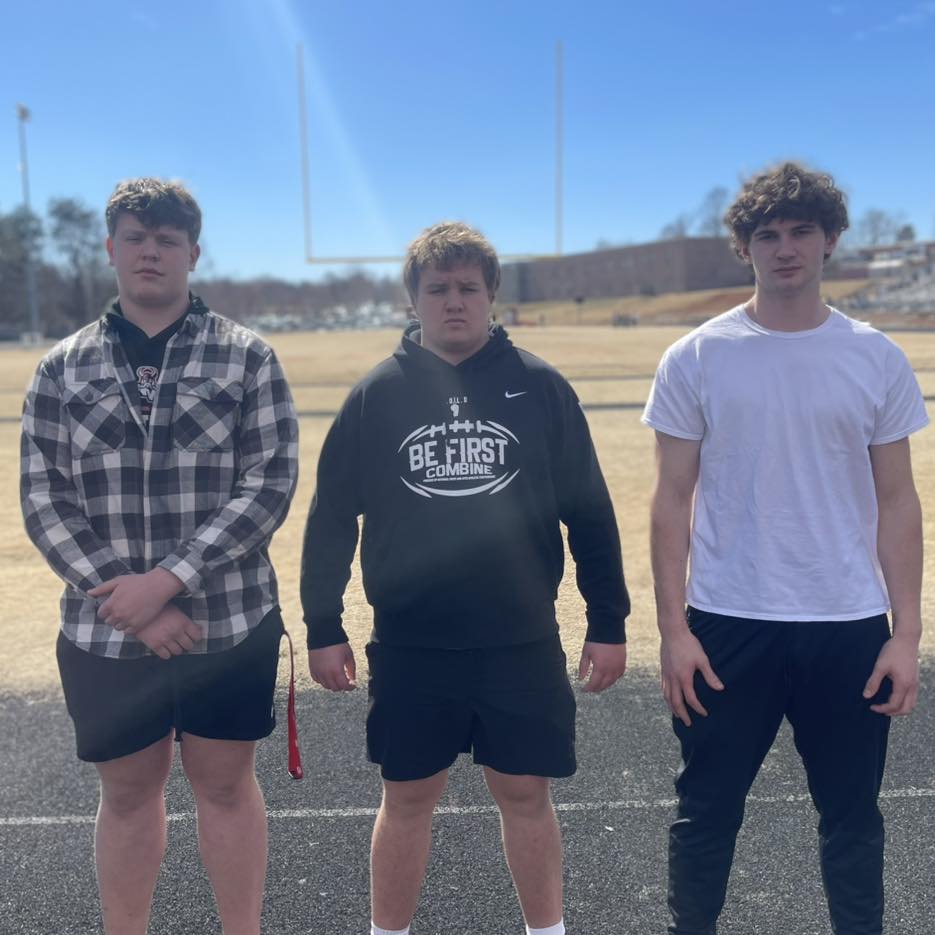 RyanH_71's tweet image. In the offseason, the Northwest Guilford Viking Football Team is competing for IRON VIKING! The total combined weight for bench press, hang clean & squat. I'm proud to be joining teammates @DrewBanaghan @Theroblange & Matt Mungas as members of the 1000lb club @nwestfootball