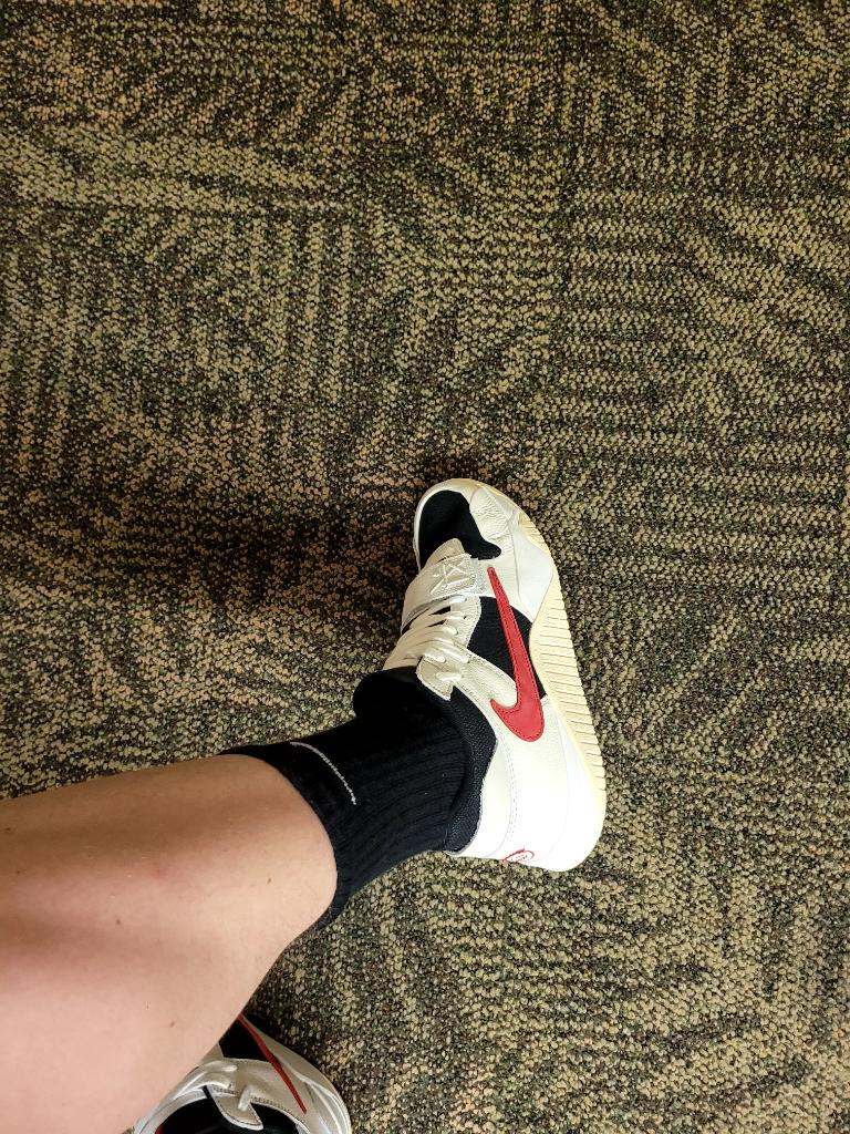 ColeB555's tweet photo. @SnkrsStock 🔥 https://t.co/LqnNQ2APNk