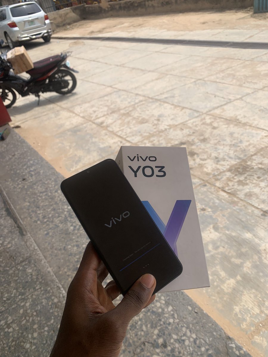 MuadGadget's tweet image. New month quick sales, premium used android and iPhone. 
Vivo Y03 (4+4gig 128gig)
Display phone (New condition) 120k
Smart 7+ (3+3gig 64gig)
Slight crack the screen 75k
