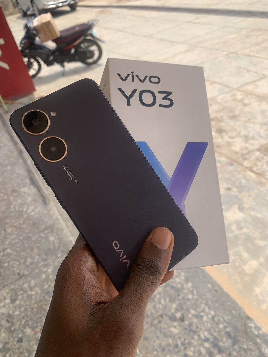 MuadGadget's tweet image. New month quick sales, premium used android and iPhone. 
Vivo Y03 (4+4gig 128gig)
Display phone (New condition) 120k
Smart 7+ (3+3gig 64gig)
Slight crack the screen 75k