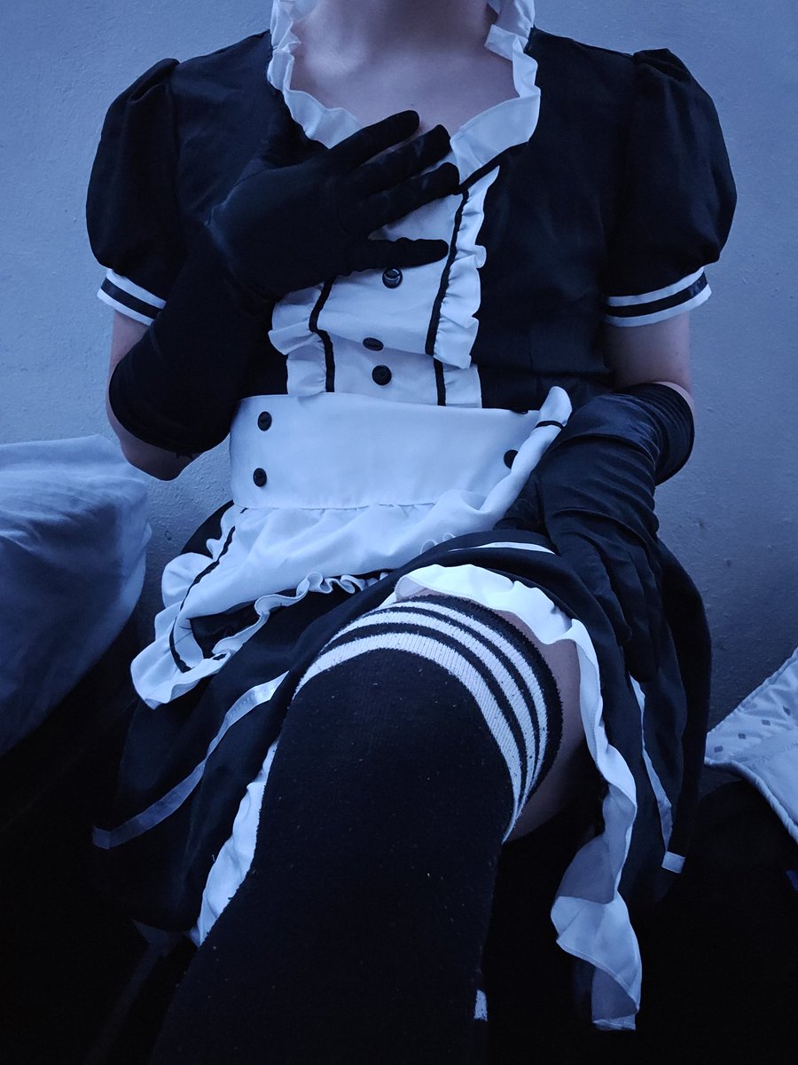 Femboy horny ha subido video en el rojo. Y más tarde subo uno en el azul~ 

Por mientras, tengan el link del rojito nwn ⬇️⬇️