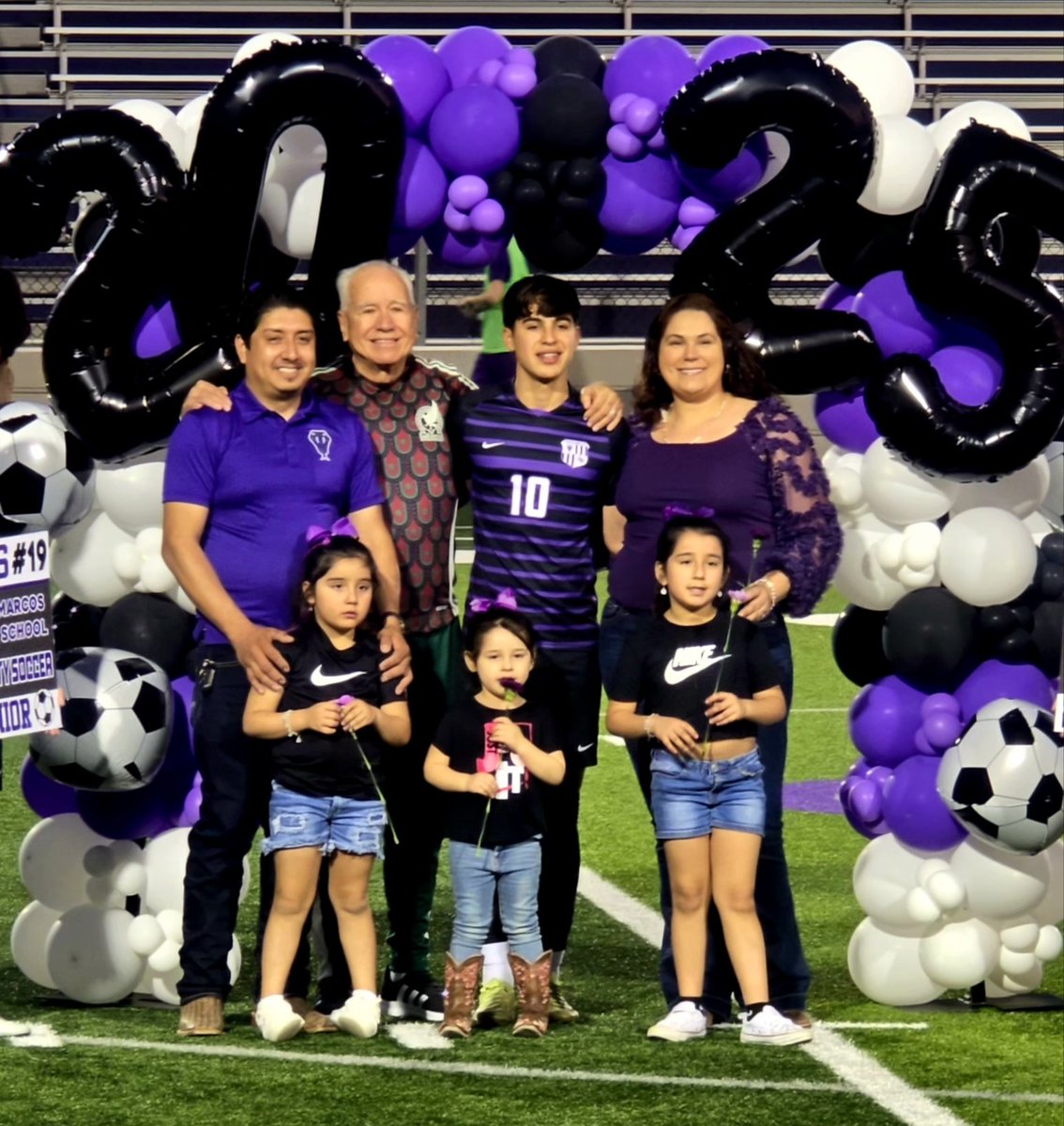 La_LunaSMHS's tweet photo. Came to support our Boys Varsity Soccer Team Senior Night. What a special evening, and they got the dub!β½οΈ #WeStrikeAsOne #ALLIN #RattlerFAM #FangsUp #Futbol
#RattlerUpBaby #Classof2025 https://t.co/Hle7nAAFyQ