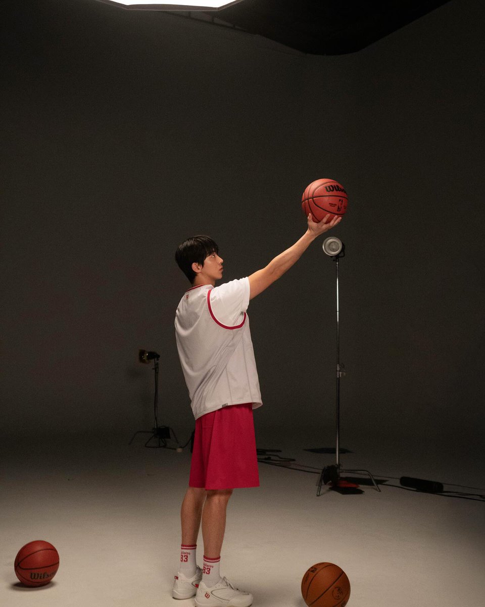 rilnamjoo's tweet photo. Every shot is more than just a picture. There are stories, expressions, and unrepeatable moments. https://t.co/MrKgZsDyIw