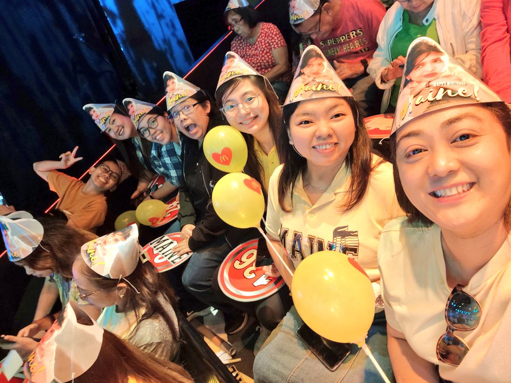 ma1208an's tweet image. We came prepared opkors💛
All for the Birthday Girl! 

@mainedcm | #MaineMendoza 
#EatBulagaTV5  #LegitDabarkads