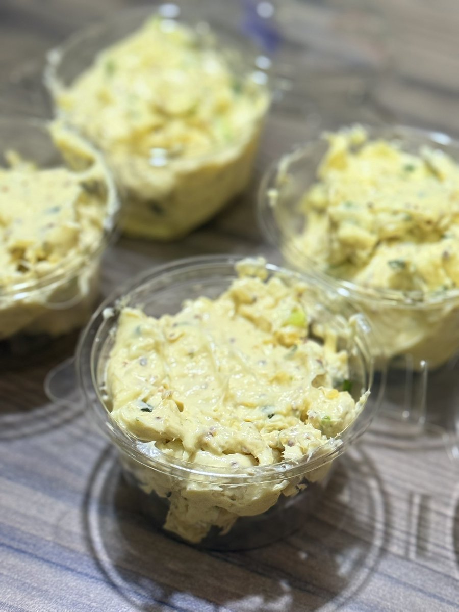 SABUNBAKE's tweet photo. Spring onion cream cheese spread 
สูตรนี้ได้ 2 ถ้วย (3 ออนซ์)
1. ครีมชีส 100 ก.
2. เบคอน 2 ชิ้น 
3. ต้นหอมเน้นส่วนขาว 20 ก.
4. น้ำผึ้ง 20ก.
5. มัสตาร์ดโฮลเกรน 5 ก.
6. พาร์เมซานชีส 5 ก.
7. น้ำมันมะกอก เล็กน้อย
8. เกลือ หยิบ
9. พริกไทยดำ หยิบ https://t.co/wcsTxS1KQg