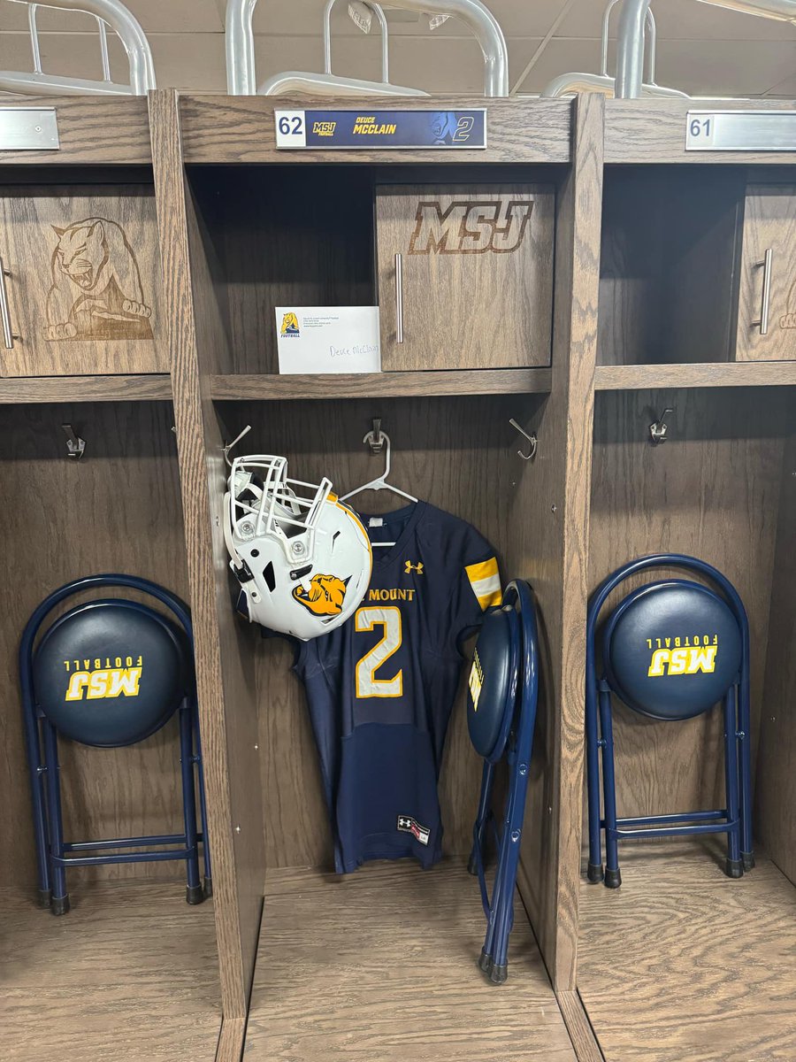 Blessed to receive my third offer from Mount St. Joseph. Thank you

<a href="/coachdallas3/">Dallas Dean</a> <a href="/Nate_D11/">Coach Dean</a> <a href="/CoachDStotts/">Coach Stotts</a> <a href="/RECRUIT_SAFB/">ST ALBANS FB & RECRUITING</a> <a href="/PrepRedzoneWV/">Prep Redzone West Virginia</a> <a href="/GordonCohagan/">Gordon Cohagan</a>