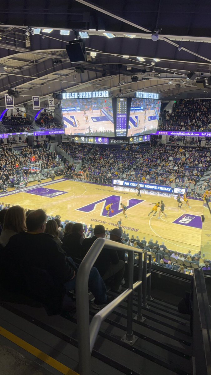 Majorwinters_'s tweet photo. Drove to sorry ass Evanston to watch Iowa get bet to ass #firefran https://t.co/QMeAfo1h1i