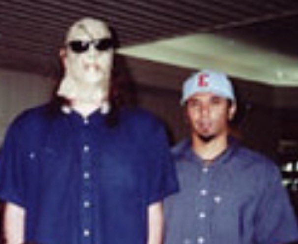 daily buckethead tweet media