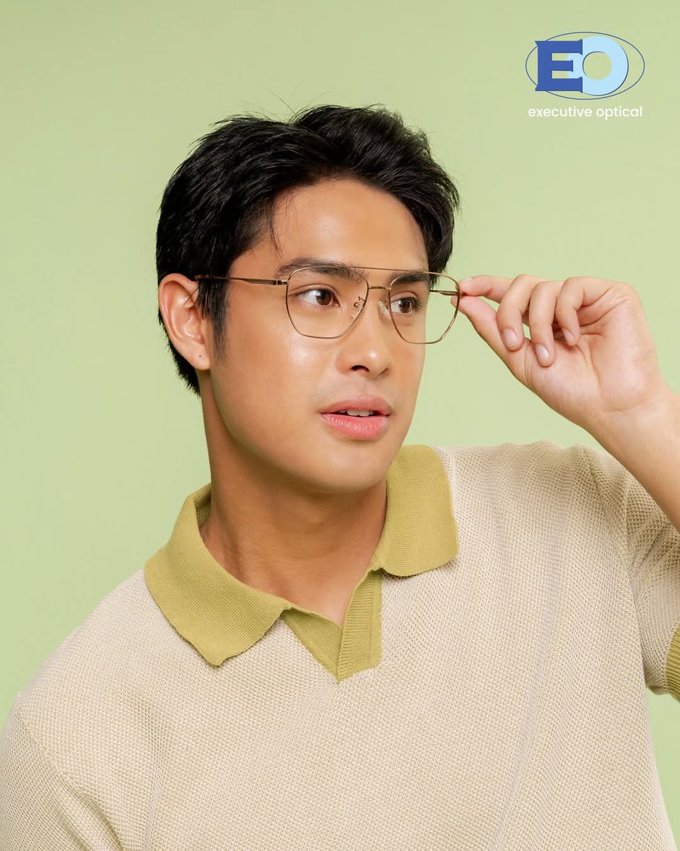 TODBOverseas's tweet photo. "Donny in EO glasses is always a sight to love. 💚🤭"
👓EO Elvis Grey
#ExecutiveOptical #EOLoveYourEyes #DonnyPangilinan #ExpertEyeCare
#DonnyForEO #EOxDonnyPangilinan
📷 EO - Executive Optical
->https://t.co/DLFB4Wdp5B
->https://t.co/9CTWWbb6xz
>https://t.co/StAUKoNy4E
>https://t.co/io8nwJkfuX