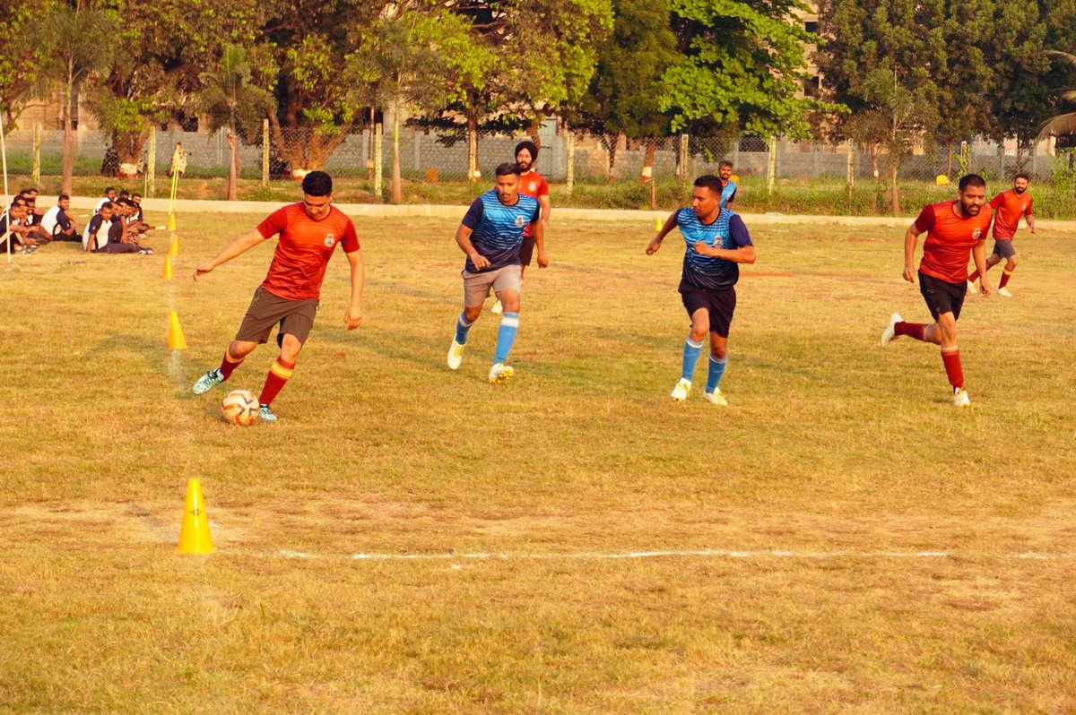 INS_Vishwakarma's tweet photo. 🏆Training, teamwork, triumph!🏆
The LHMC course won the Interdivisional Football ⚽️ Championship - 25 held at #INS_Vishwakarma ⚓️, showcasing strategic play & unyielding sportsmanship.🏅
#NationFirst
#LargeNavyMindset
#Football
#Sports
#EspritDeCorps https://t.co/X5XBCCjlgf