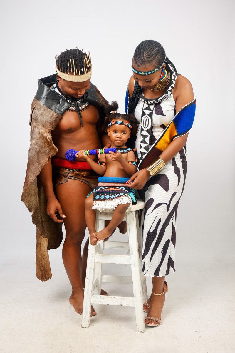 thandomahlangu_'s tweet photo. IsiNdebele Sikhethu #VukaNdebele #WeNeedAmaNdebeleOnTV https://t.co/CzGzQXXAXG