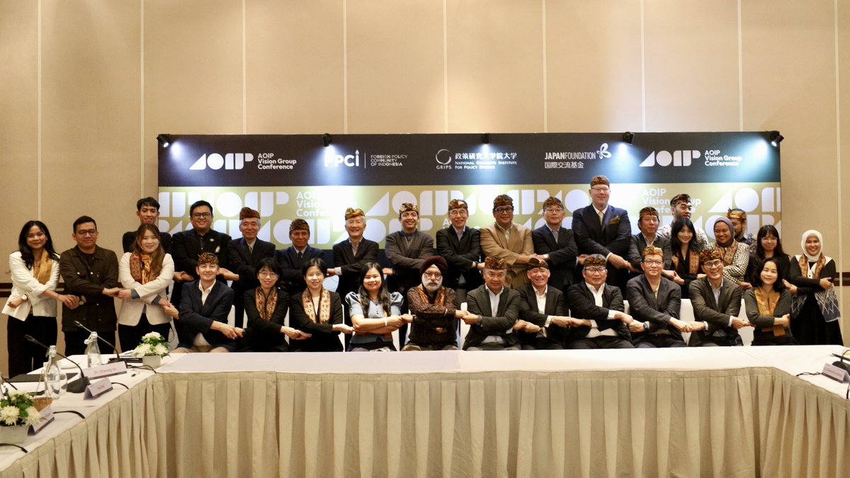 Bryce Wakefield (@brycewakefield) on Twitter photo Great to take part again in <a href="/fpcindo/">FPCI</a>’s AOIP Vision Group Conference again this year, supported by <a href="/Japanfoundation/">Japan Foundation 国際交流基金</a> and <a href="/GRIPS_Info/">政策研究大学院大学(GRIPS)</a>. Thanks to the working group on maritime security, on which I played deputy to <a href="/AUJ_Ang/">Adrian Ang</a>’s chair. Great to take part again in <a href="/fpcindo/">FPCI</a>’s AOIP Vision Group Conference again this year, supported by <a href="/Japanfoundation/">Japan Foundation 国際交流基金</a> and <a href="/GRIPS_Info/">政策研究大学院大学(GRIPS)</a>. Thanks to the working group on maritime security, on which I played deputy to <a href="/AUJ_Ang/">Adrian Ang</a>’s chair.