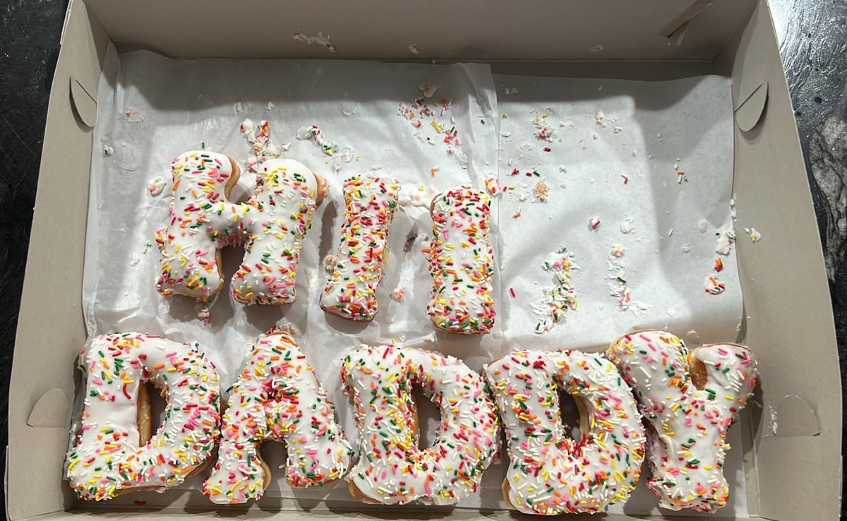 714_cub's tweet photo. Hii Daddy! lol … donuts were so good 🔥 https://t.co/fFpYa919Dt