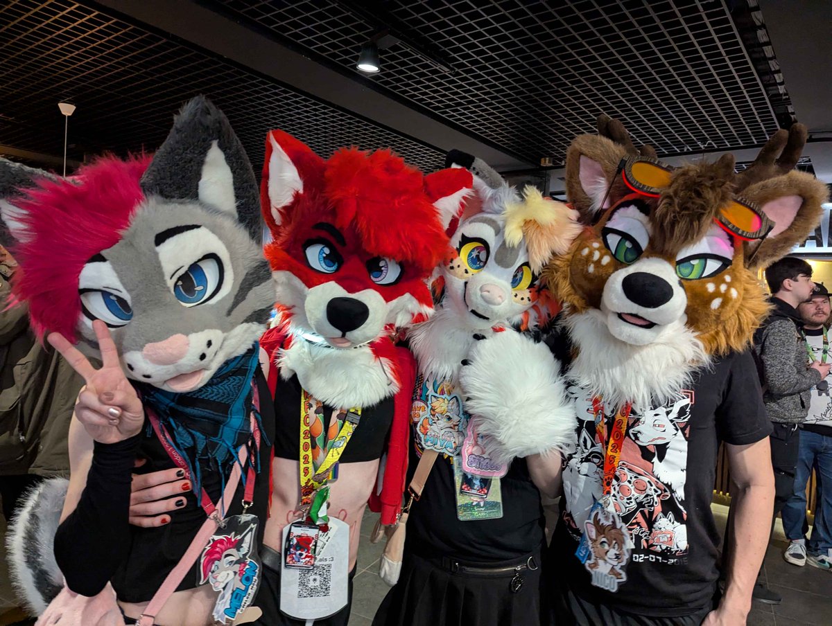 Snowstar (@snowcabbit) on Twitter photo Woah, it's #FursuitFriday!
Just got back this week from my first at #NFC2025. It was so comfy and wonderful... and for the first time in a while I'm really gonna miss all the new friends I made.
Thanks so much to <a href="/Melon_mow/">Soju cat ☠️</a> for bringing me, looking oh so forward to next year ❤️ Woah, it's #FursuitFriday!
Just got back this week from my first at #NFC2025. It was so comfy and wonderful... and for the first time in a while I'm really gonna miss all the new friends I made.
Thanks so much to <a href="/Melon_mow/">Soju cat ☠️</a> for bringing me, looking oh so forward to next year ❤️