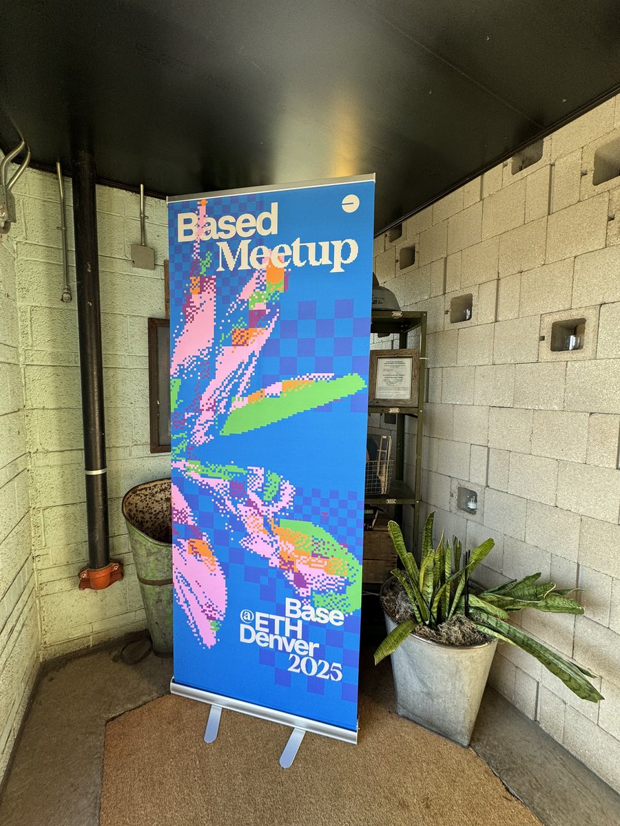 yvessire's tweet photo. both base and cdp ethdenver happy hours were full houses. thanks to everyone who came out and made it a great time! https://t.co/7sc5Bj9eiA