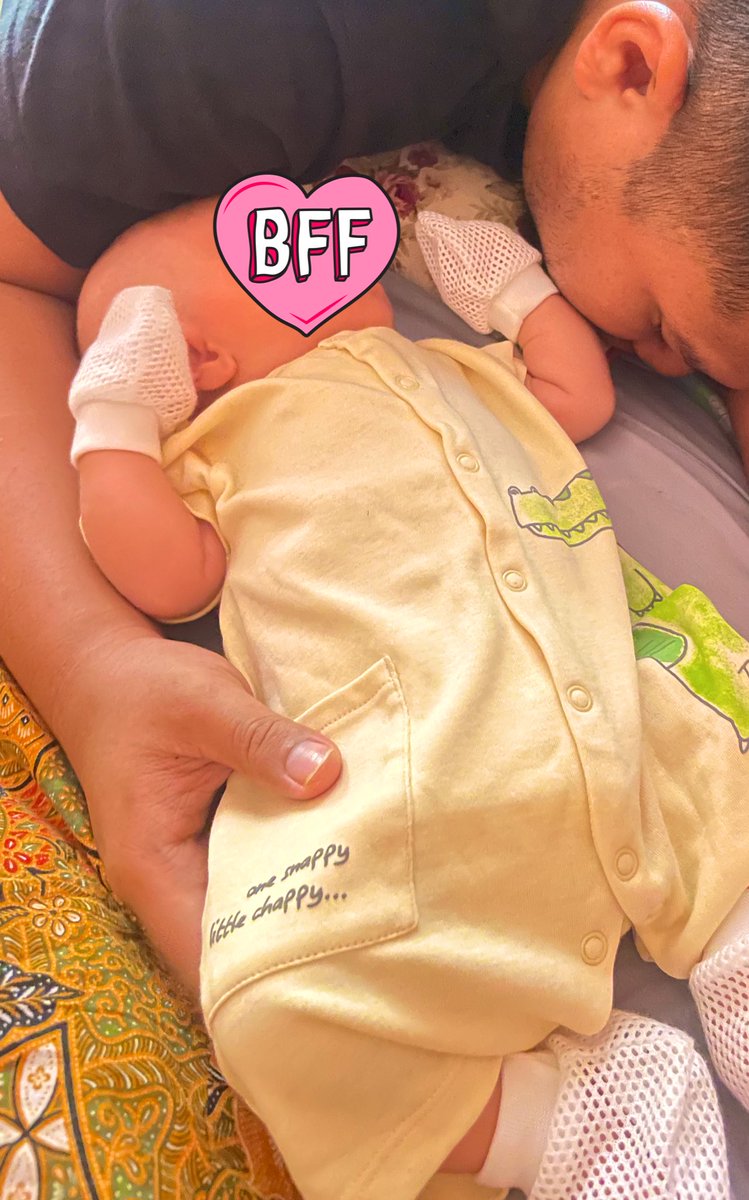 Malinaliasabd's tweet photo. Mommy and bapak are officialy sleep deprived. Eyes cant lie 😂🤣 Ayden is 1 month 4 days old today. https://t.co/mZJlopTDzy