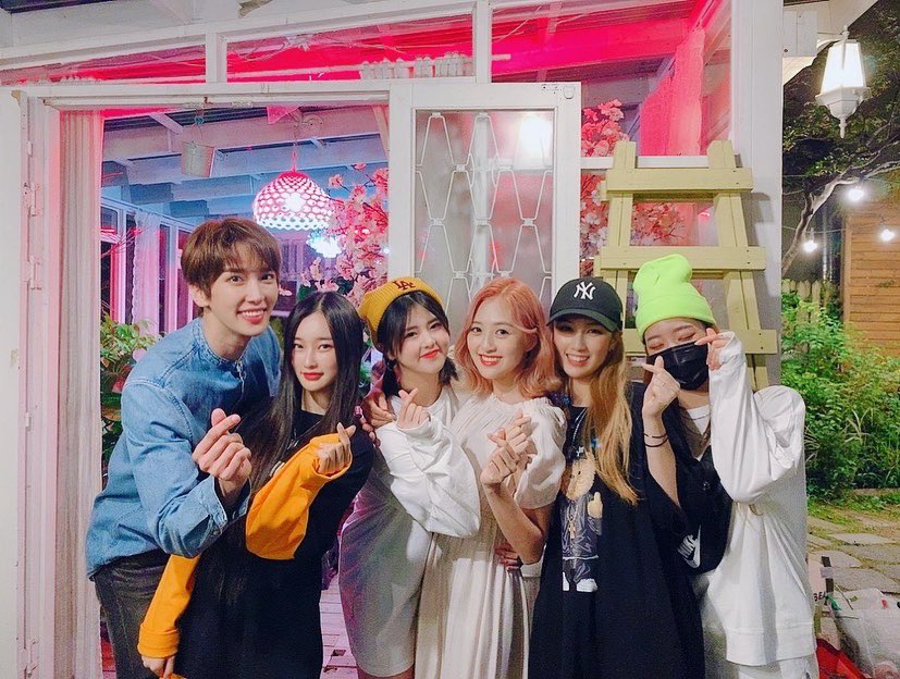 wingsameri's tweet image. ㅤ  ᅠ
ㅤ  ᅠ 
ㅤㅤㅤㅤㅤ𝔄mǝ𝕣𝐢 𓊈 ◌ 𓈒 🪽 𓊉 𝐢s 𝕠u͟r 𝔖wǝe𝐭 𝐆𝐢𝕣𝐥
ㅤㅤㅤㅤㅤ𝐥𝕠𝚟e 𝐭o 𝚑e͟r 𝚗e𝚠 « 𝐢n𝕤𝐭𝕒gra͟𝚖 » u𝚙𝚍
ㅤ  ᅠ
ㅤ  ᅠ