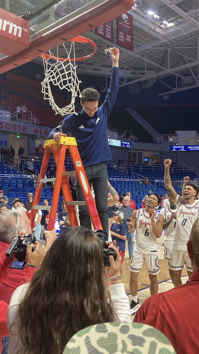 My guy, <a href="/AlexHeim_24/">Alex Heim</a> 
No one works harder. No one wants it more.
<a href="/SouthAlabamaMBB/">South Alabama Men’s Basketball 🏀</a> 
<a href="/McTHoops/">McT Hoops</a>