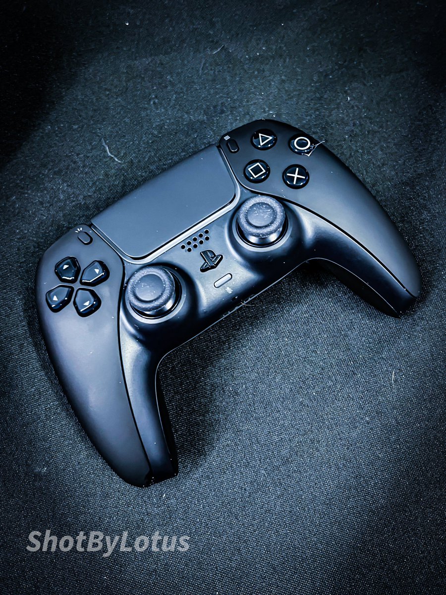 lotus 🇨🇺 (@shotbylotus) on Twitter photo 🚨GIVEAWAY🚨
Me and the homies over at <a href="/PulzeController/">Pulze Controllers</a> are giving away a free Pre-Made Controller!
Ways to enter:
- Follow <a href="/PulzeController/">Pulze Controllers</a> and I
- LIKE & RT
- TAG 3 Friends
Winner announced 3/7
GOODLUCK 🚨GIVEAWAY🚨
Me and the homies over at <a href="/PulzeController/">Pulze Controllers</a> are giving away a free Pre-Made Controller!
Ways to enter:
- Follow <a href="/PulzeController/">Pulze Controllers</a> and I
- LIKE & RT
- TAG 3 Friends
Winner announced 3/7
GOODLUCK