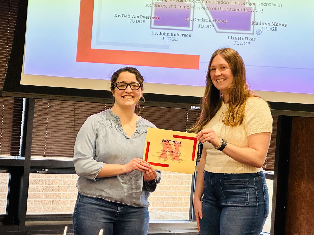 UNL Plant Path Grads (@unlplantpath) on Twitter photo From sorghum blushes and the colors of resistance to susceptibility genes in plants and nematodes partnering with fungi, the 2025 Elevator Speech Contest at UNL had it all! Congrats to 3 of our students for representing our department and to <a href="/LibiaGomezT/">Libia F. Gómez-Trejo</a> for taking 🥇 place! From sorghum blushes and the colors of resistance to susceptibility genes in plants and nematodes partnering with fungi, the 2025 Elevator Speech Contest at UNL had it all! Congrats to 3 of our students for representing our department and to <a href="/LibiaGomezT/">Libia F. Gómez-Trejo</a> for taking 🥇 place!