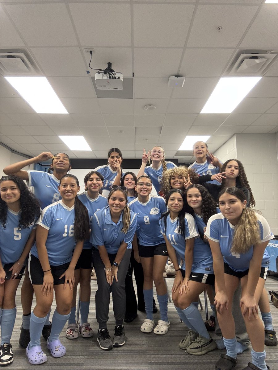 Stephanie Trahan tweet media