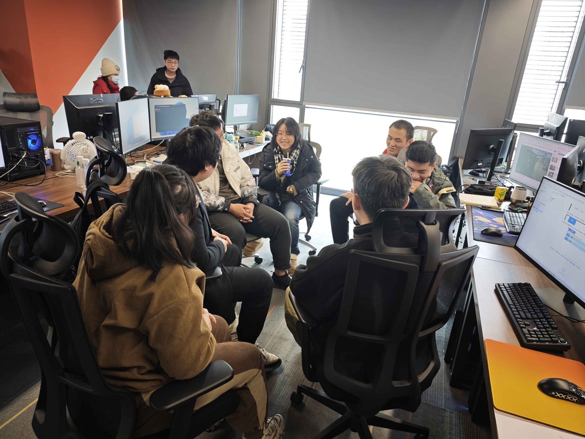 FireWoGames's tweet image. Just another day crafting our game🧱
- Mocap actors performing dragon dance moves
- Artists refining details brush by brush
- Designers' meeting where ideas clash
- Level designers' Kungfu break
😆Which part would you wanna join?
#gamedev #indiegame #followfriday
