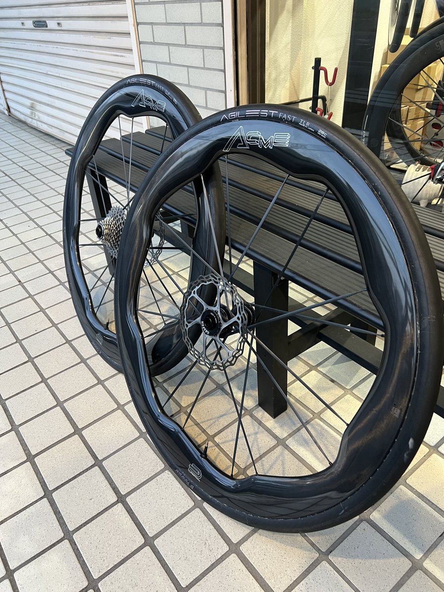 Gun_X195's tweet photo. 現在当店で期間限定にてテスト可能なホイール達です❗️
#Farsports #pertual https://t.co/I7e5xAI0Hb