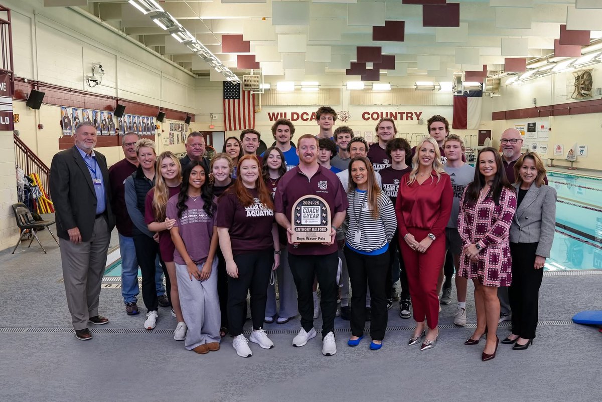 Congratulations to Coach Ty Halford for being named the 2024-25 Boys Water Polo Coach of the Year by the Texas High School Coaches Association and Texas Farm Bureau Insurance! 🤽🏼‍♂️🎉💪🏼