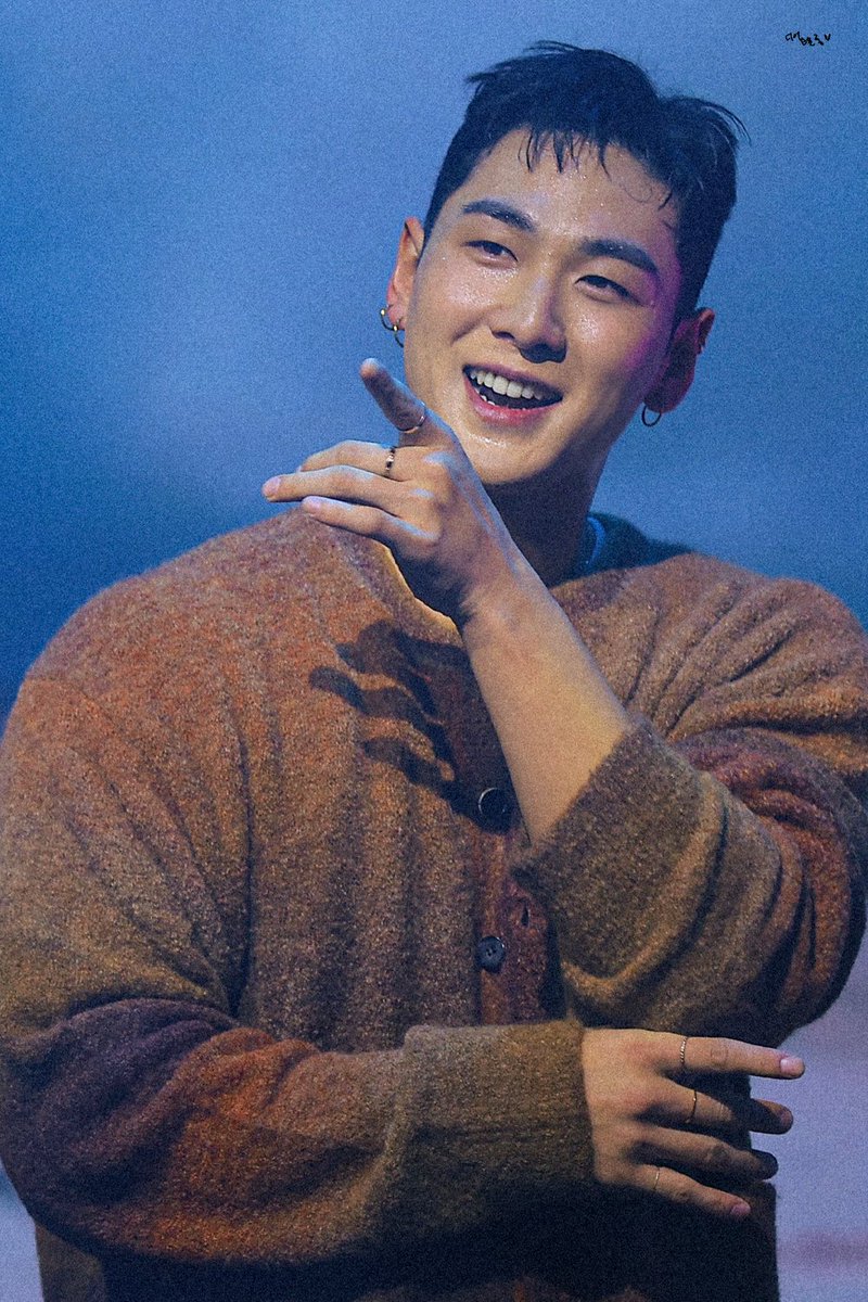 dearbellong's tweet photo. 250228 춘하추동

#백호 #강동호 #BAEKHO https://t.co/mC8BAY7JPv