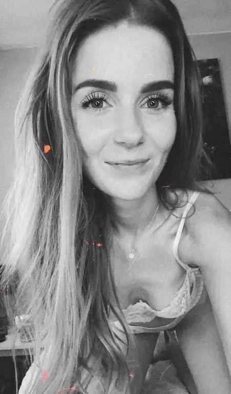 Хочешь чё-то расскажу по-секрету