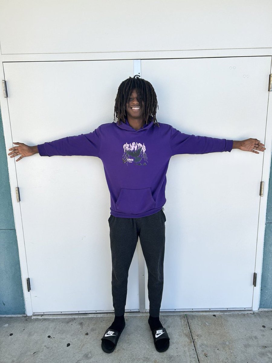 KB Belton 🏈 (@coach_kbjr) on Twitter photo Mind blowing to me that I can’t get FCS, D2 or even NAIAs to even look at my guy Devin
6’4 195 confirmed 4.5 and can play multiple positions!! Is a Edge player at the next level
share.qwikcut.com/6733632b4514ad…
<a href="/DBarnette_4/">DEVIN BARNETTE 26’</a>
<a href="/CoachReedLive/">Carl Reed Jr.</a> what you think? Mind blowing to me that I can’t get FCS, D2 or even NAIAs to even look at my guy Devin
6’4 195 confirmed 4.5 and can play multiple positions!! Is a Edge player at the next level
share.qwikcut.com/6733632b4514ad…
<a href="/DBarnette_4/">DEVIN BARNETTE 26’</a>
<a href="/CoachReedLive/">Carl Reed Jr.</a> what you think?