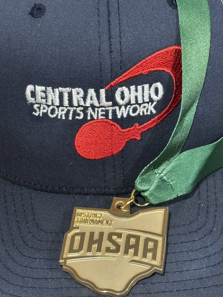 Brent C. Ford (@brentcford) on Twitter photo What a night!
The entire <a href="/Warhawk_Hoops/">Westerville Central Basketball</a> coaching staff, <a href="/Athletics_WCHS/">WCHS Athletics</a> AD, and principal <a href="/dsayre32/">Dawn Sayre</a> all came to press row to present me a district tournament medal. Absolutely blessed to be around this program, school, and its people.
Thank you!
GO WARHAWKS! What a night!
The entire <a href="/Warhawk_Hoops/">Westerville Central Basketball</a> coaching staff, <a href="/Athletics_WCHS/">WCHS Athletics</a> AD, and principal <a href="/dsayre32/">Dawn Sayre</a> all came to press row to present me a district tournament medal. Absolutely blessed to be around this program, school, and its people.
Thank you!
GO WARHAWKS!