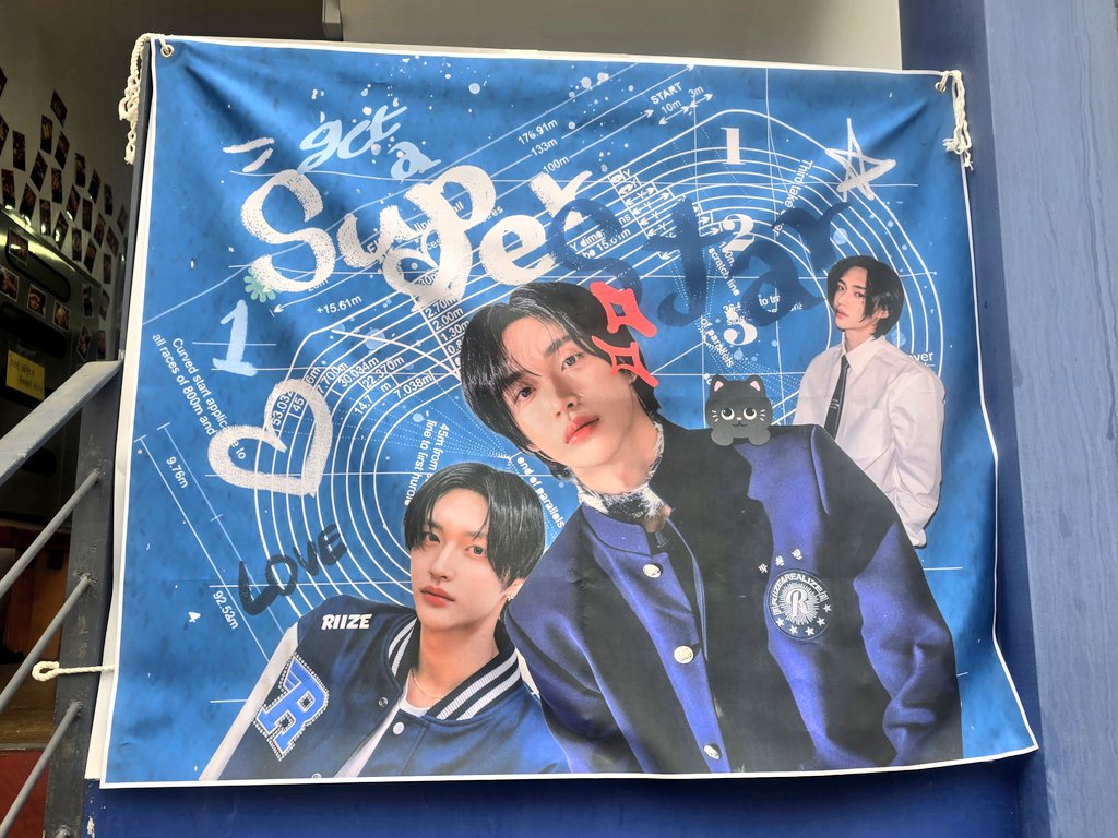 091302_S2's tweet photo. 삔카롱 너무 귀여워요 아까워서 어떻게 먹죠... 🥲

#GZet_A_Superstar 
#우리의_슈퍼스타_원빈선배 https://t.co/IH9uzHVHAG