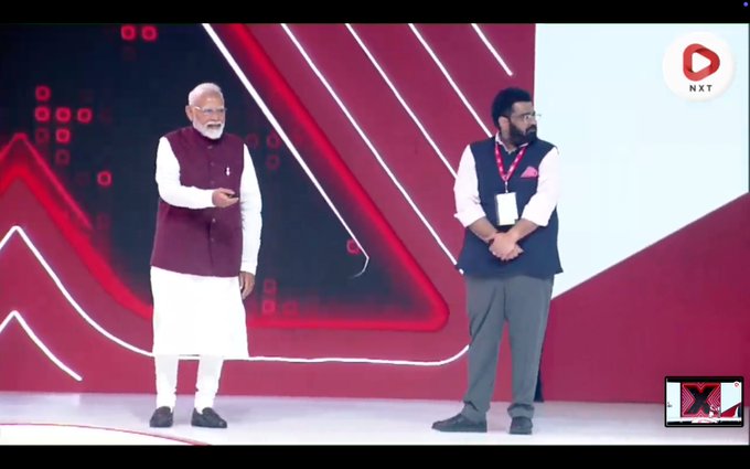 Prime Minister Narendra Modi unveiled the new logo of NewsX World at the NXT Conclave 2025. Speaking at the event, he congratulated the team and emphasized the growing role of media in shaping global discourse.

#PMModiInNXTConclave #NxtConclave #TheFutureIsNxt #NxtConclave2025