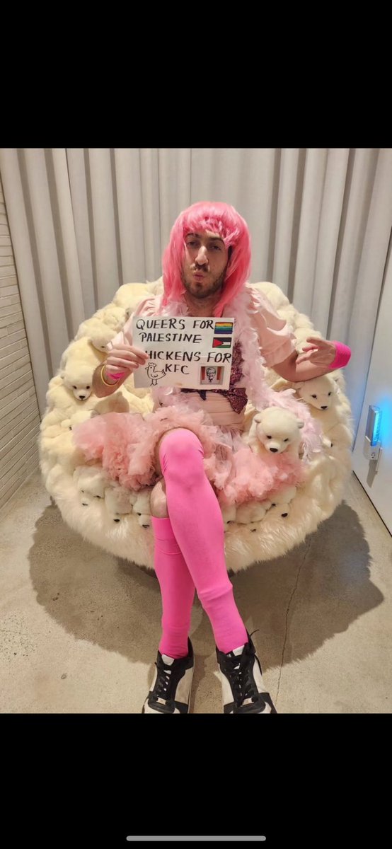 0Rthebest91033's tweet image. Being ignorant is gonna get you killed just a little FYI folks!!! #GaysForPalestinian #TRANS4Palestinian #IgnorantPeople #WakeCall #ActionsHaveConsequences #LiberalMadness