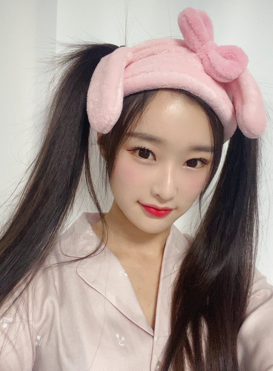 wingsameri's tweet image. 𝐨k, admito que tal vez no doy las mejores #𝖙om𝑏o͞𝕪ʼ𝑠ᤣթitc𝖍⁩ vibes del mundo, pero lo único 𝕚mportante aquí es mi amor 𝕚ncondicional por esta reinota y su nueva ⁦#𝕞erma𝒊𝚍𖧷sxn𝗴⁩. 𝐞esde ya me 𝚍eclaro su mayor 𝖋an.
⁦
𝐫e𝖉 𝐦𝕠o͟n 翼ʼ #𝔄mǝ𝕣𝐢.