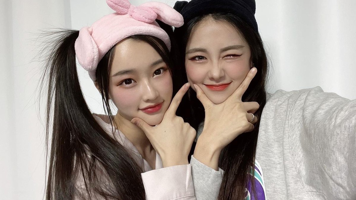 wingsameri's tweet image. 𝐨k, admito que tal vez no doy las mejores #𝖙om𝑏o͞𝕪ʼ𝑠ᤣթitc𝖍⁩ vibes del mundo, pero lo único 𝕚mportante aquí es mi amor 𝕚ncondicional por esta reinota y su nueva ⁦#𝕞erma𝒊𝚍𖧷sxn𝗴⁩. 𝐞esde ya me 𝚍eclaro su mayor 𝖋an.
⁦
𝐫e𝖉 𝐦𝕠o͟n 翼ʼ #𝔄mǝ𝕣𝐢.