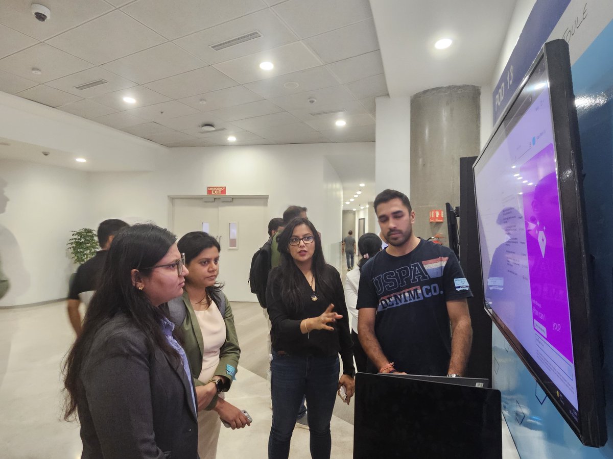 saplabsindia's tweet image. With 10 dedicated #demo pods, participants at #SAPInsideTrack 2025 are diving into the latest innovations, from #BusinessDataCloud to industry-specific solutions across SAP&apos;s product suite, as #sitBLR gets into full swing! ⚡