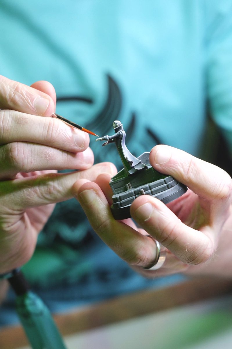 <a href="/SteamforgedLtd/">Steamforged Games</a> is at RuneFest!

👀 See miniatures from the RuneScape Kingdoms board game being painted by <a href="/JagexAlex/">Mod Alex</a> today in the RSK Tabletop Area!