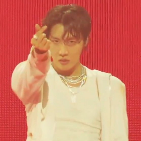 sopessun's tweet photo. same energy ahwjwjd https://t.co/AwfEKWD0lf