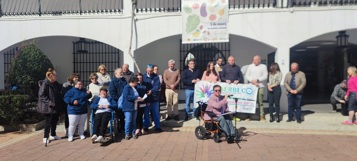 AERBECO's tweet photo. Actos por el día mundial de las enfermedades raras organizadas por AERBECO Y Actos asistidos 
#desenmascaralasraras #Benidorm y #altea https://t.co/dipVz9BOKD