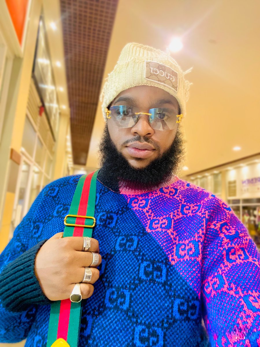TheodoreJayden's tweet photo. New month new Blessings 😇, Today I just wanna thank GOD 🙏🏼 for the gift of life 🧧.No complaints. No requests. Just thankful to be alive 🙌🏾 https://t.co/KJ6P8MVWeq