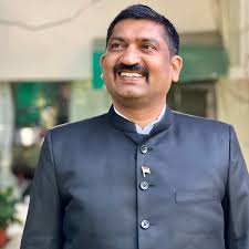 DICCIMP's tweet photo. आदरणीय श्री पी. नरहरी (IAS) प्रमुख सचिव, लोक स्वास्थ्य यांत्रिकीय विभाग, मप्र शासन जी को जन्मदिन की अनंत शुभकामनाएँ!
आपकी नवाचारी सोच, संवेदनशीलता, लोकप्रियता और सत्यनिष्ठ लोकसेवा की प्रतिबद्धता समाज के लिए प्रेरणादायक है।  #DICCI https://t.co/wPJgiXS2CM