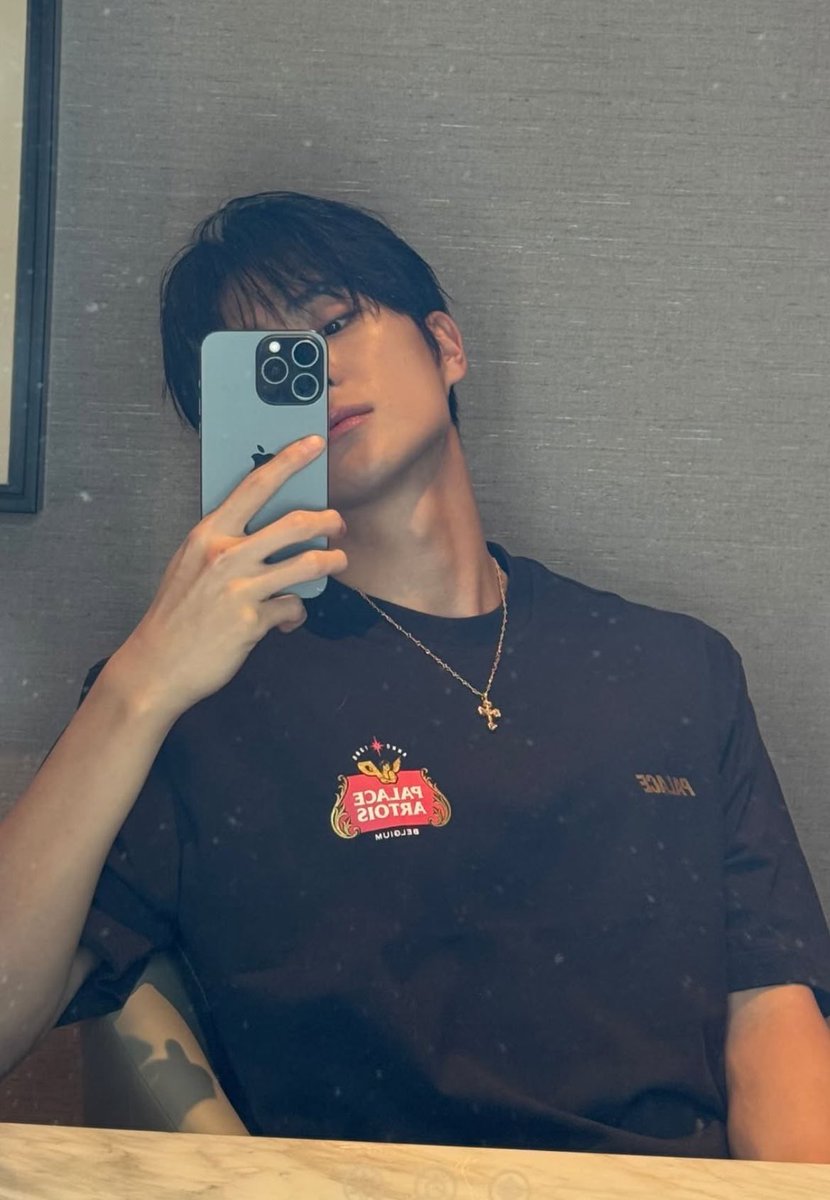 요즘 거울사진 폼뭥미