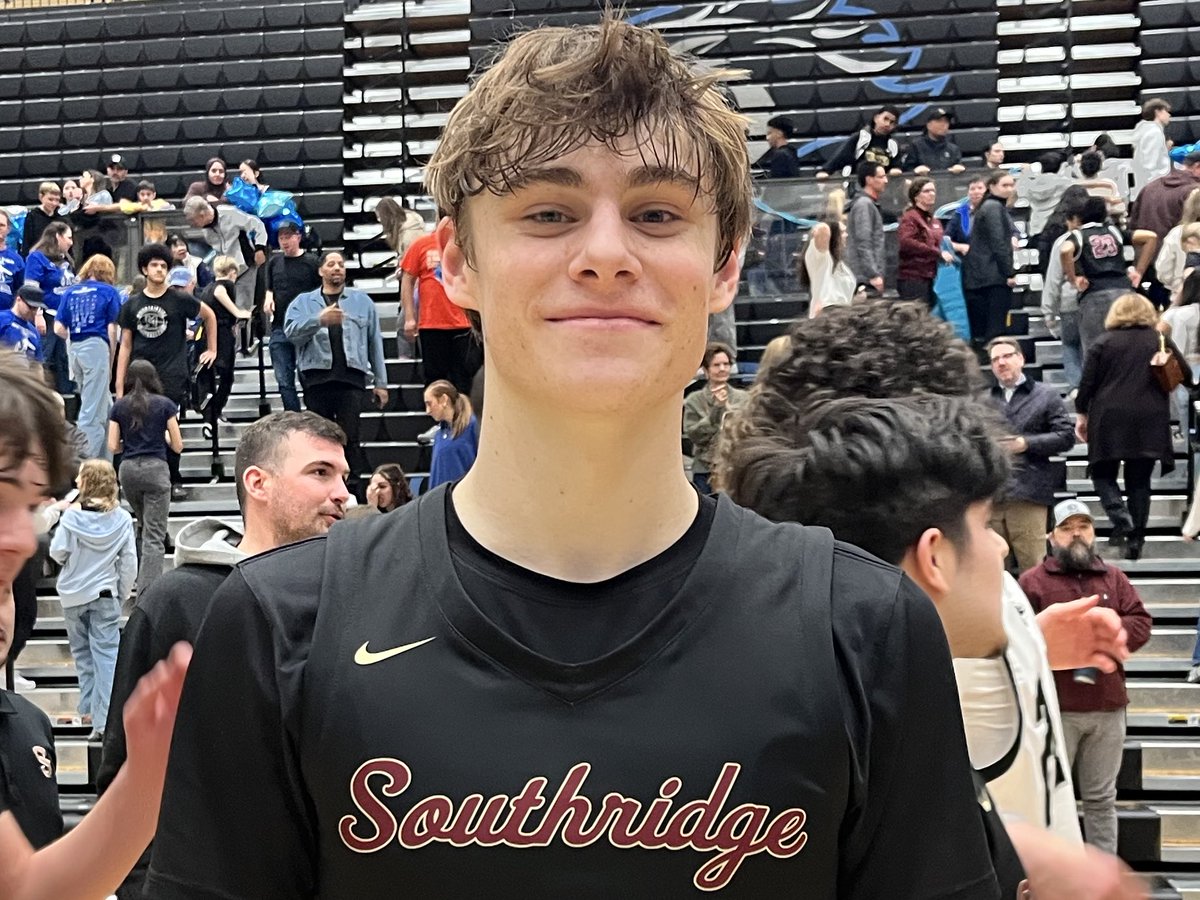Prep Hoops Oregon (@prephoopsor) on Twitter photo The man of the hour tonight is <a href="/Keenan_Reckamp/">Keenan Reckamp</a>. The <a href="/SRHS_Basketball/">Skyhawk Basketball</a> senior posted 20 points - including his career 1000th - but also grabbed 8 rebounds and dished out 3 assists in a great all-around performance. The man of the hour tonight is <a href="/Keenan_Reckamp/">Keenan Reckamp</a>. The <a href="/SRHS_Basketball/">Skyhawk Basketball</a> senior posted 20 points - including his career 1000th - but also grabbed 8 rebounds and dished out 3 assists in a great all-around performance.
