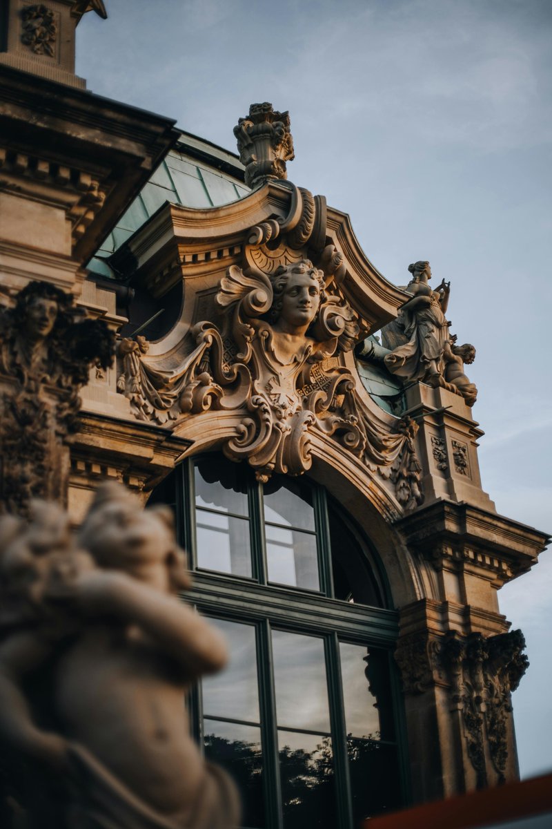 _ClassicalSoul's tweet image. The architects that gave us concrete and glass boxes worshipped the idea of &quot;Form follows function&quot;.

So here is form so functional it also works wonders for the spirit.