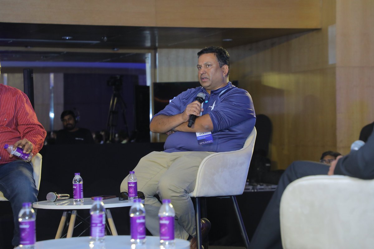 Razorpay (@razorpay) on Twitter photo At #FTX25, Kamlesh Chandnani (Razorpay) led an insightful session with Madhusudan Shekar (<a href="/Google/">Google</a>), Mani Chandrasekaran (<a href="/awscloud/">Amazon Web Services</a>), and Manoj Agarwal (<a href="/devrev/">DevRev</a>) on what truly enhances developer productivity.
š¹ Four pillars of DX ā Kamlesh Chandnani highlighted the essentials: At #FTX25, Kamlesh Chandnani (Razorpay) led an insightful session with Madhusudan Shekar (<a href="/Google/">Google</a>), Mani Chandrasekaran (<a href="/awscloud/">Amazon Web Services</a>), and Manoj Agarwal (<a href="/devrev/">DevRev</a>) on what truly enhances developer productivity.
š¹ Four pillars of DX ā Kamlesh Chandnani highlighted the essentials: