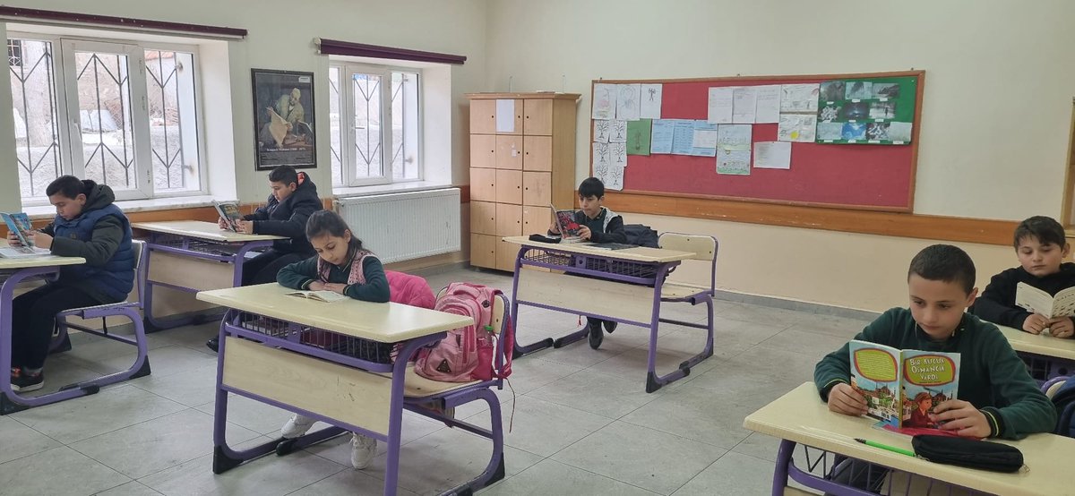 Eğerci İlkokulu Ortaokulu (@egerciokulu) on Twitter photo Öğrenci, aile ve okul iş birliği ile; Sivas’ta kitap okuma seferberliği sabah okulda başlıyor, akşam evde devam ediyor.
#SabahOkuldaAksamEvde
#SivasOkuyor
<a href="/tcmeb/">Millî Eğitim Bakanlığı</a>
<a href="/Yusuf__Tekin/">Yusuf Tekin</a>
<a href="/valisimsek/">Yılmaz Şimşek</a>
<a href="/sivasmem/">Sivas Millî Eğitim Müdürlüğü</a>
<a href="/erdogan_fatih66/">Fatih Erdoğan🇹🇷</a> Öğrenci, aile ve okul iş birliği ile; Sivas’ta kitap okuma seferberliği sabah okulda başlıyor, akşam evde devam ediyor.
#SabahOkuldaAksamEvde
#SivasOkuyor
<a href="/tcmeb/">Millî Eğitim Bakanlığı</a>
<a href="/Yusuf__Tekin/">Yusuf Tekin</a>
<a href="/valisimsek/">Yılmaz Şimşek</a>
<a href="/sivasmem/">Sivas Millî Eğitim Müdürlüğü</a>
<a href="/erdogan_fatih66/">Fatih Erdoğan🇹🇷</a>