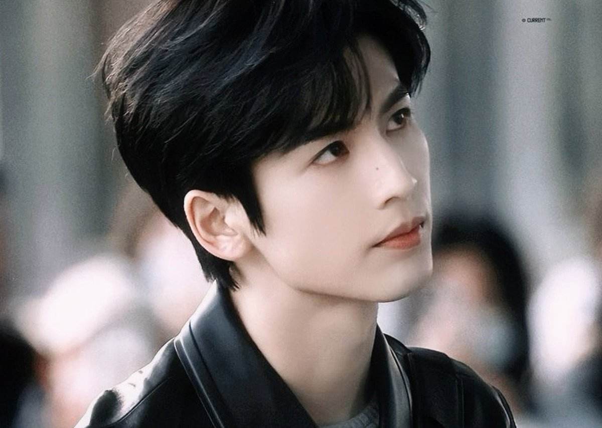 Sherry__Lemon's tweet image. #WhenIMeetTheMoon พระเอกเป็นรุ่นน้องซางเหยียน #วันนี้วันไหนยังไงก็เธอ กับน้าของเพื่อนซางจื้อ #แอบรักให้เธอรู้ แนวเอจแกปเอจใจที่คุยกันไม่ค่อยรู้เรื่องแต่ได้กลับมาเจอกันอีกครั้ง แตงเสี่ยวเถียนคือเข้ามากความสดใสของโลกสุดๆ ส่วนพระเอกแนวคนแก่ไม่เข้าใจเด่กสาวก็บทเข้าหลายคนอยู่